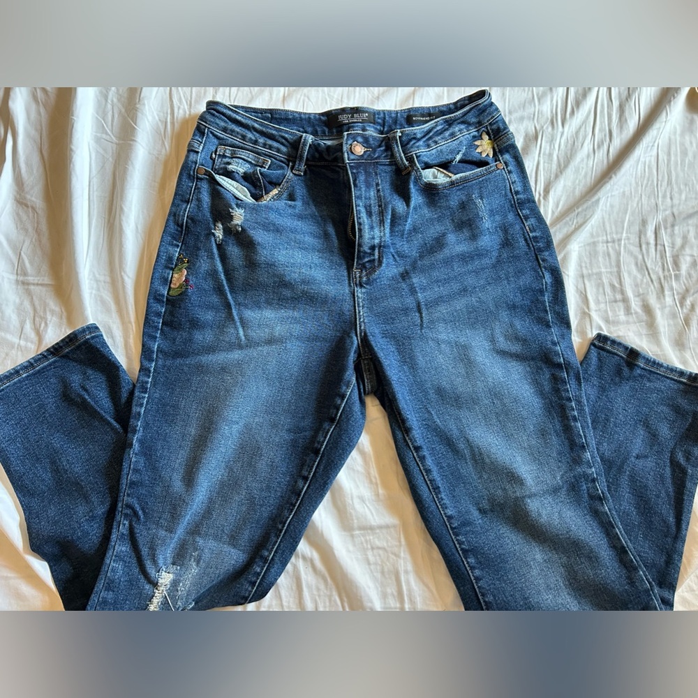 Judy Blue Comfy Embordered Jeans Boyfriend Fit Dark Blue  16W